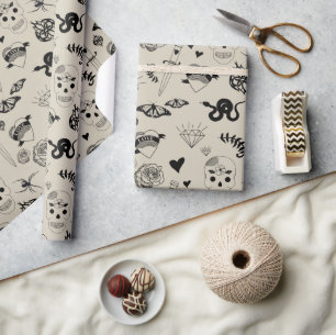 Schwarz & Beige Handgezeichnetes Tattoo-Muster Geschenkpapier