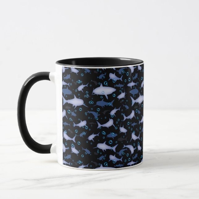 Schwarz-Blaue Hai-Silhouette Tasse (Links)