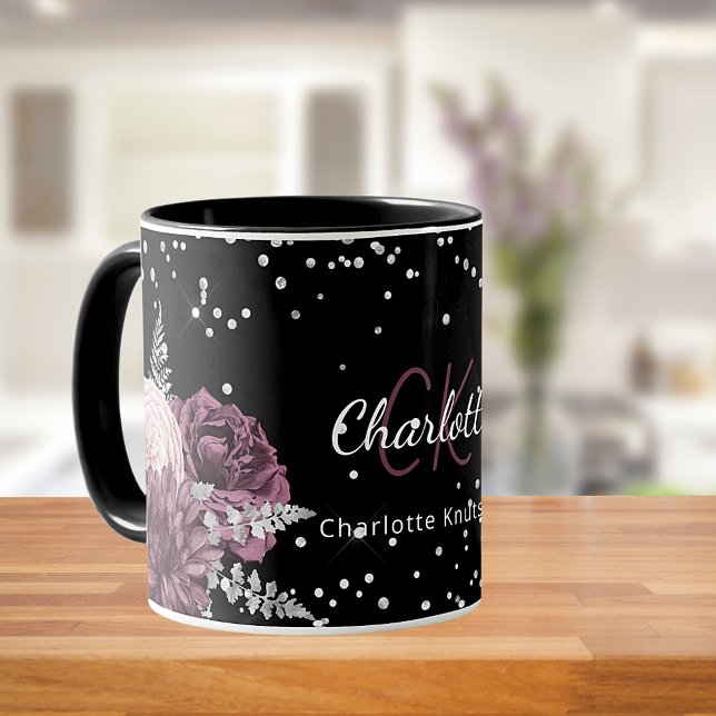 Schwarz-Bordeaux-Blüten mit elegantem Monogrammnam Tasse (Von Creator hochgeladen)