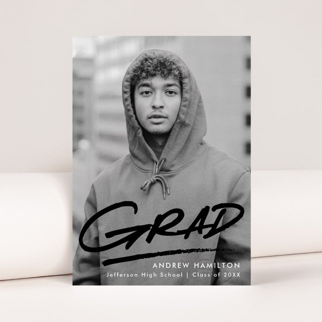 Schwarz | Dashed Modern Foto Abschluss Ankündigung (Von Creator hochgeladen)