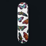 Schwarz-Farbige Schmetterlinge Muster Skateboard<br><div class="desc">Dieses moderne, künstlerische und coole Muster ist perfekt für die trendige und stilvolle Frau. Es ist mit einem handbemalten, bunten Neon (rosa, blau, grün, gelb, orange, aquamarin), Wasserfarbe und schwarzem Schmetterlingsmuster auf einem einfachen, weißen Hintergrund ausgestattet. Es ist mädchenhaft, elegant, böhmisch und hübsch.***WICHTIGE ANMERKUNG: Für individuelle Designanfragen wie z.B. passende...</div>