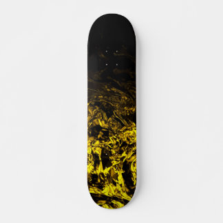 Schwarz geometrisch gewirbelt, in Gold geschmiedet Skateboard