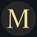 Schwarz-Gold-Elegant-Monogramm Runder Aufkleber<br><div class="desc">Ein modernes, elegantes Design in Schwarz und Gold mit einem Monogramm in beruflichem Schriftart auf schwarzem Hintergrund. Klicken Sie auf die Schaltfläche Anpassen, um das Design durch Auswahl der gewünschten Farbe zu personalisieren und sogar Ihren eigenen Text hinzuzufügen. Bitte beachten Sie, dass es sich bei der auf dem Produkt abgebildeten...</div>