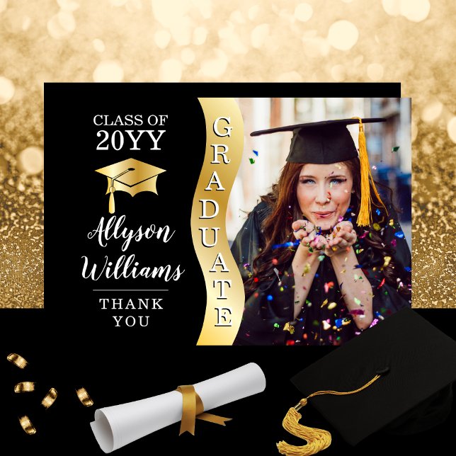 Schwarz | Gold Graduate Wave Grad Cap Foto Dankeskarte (Elegant Black and Gold Tone "Graduate" Wave Grad Cap and Photo Flat Thank You Card)