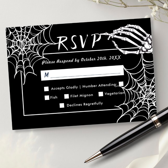 Schwarz-Gotisches Skelett Elegantes Hallowedding U RSVP Karte (Von Creator hochgeladen)