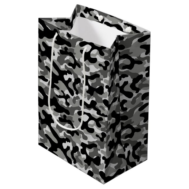 Schwarz Grau Camouflage-Muster  Mittlere Geschenktüte (Vorderseite Schrägansicht)