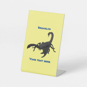 Schwarz-hungriges Skorpion Cartoon Illustration Sockelschild