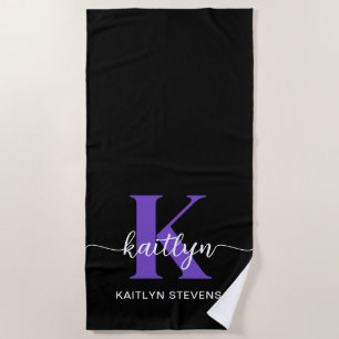 Schwarz-Lila-Script-Monogramm Strandtuch