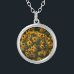 Schwarz-mit Augen-Susans Blume, Blüte, Fotografie Versilberte Kette<br><div class="desc">Eine silberne Halskette mit einem Foto von Black mit Augen Susan's,  das ich während des Urlaubs an den Stränden in Delaware nahm.</div>