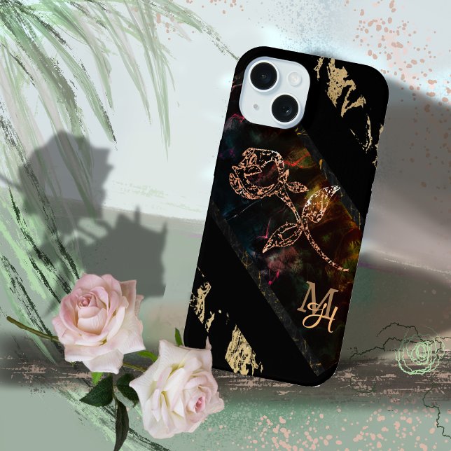 Schwarz mit Rose Monogram iPhone 15 Hülle (Black with Rose Monogram iPhone 15 Case)