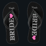 Schwarz/Rosa Flip Flops<br><div class="desc">Fun,  benutzerdefinierte rosa und schwarz Braut Hochzeitsflip Flops.</div>