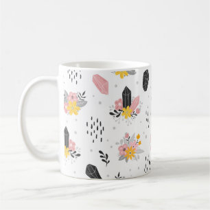 Schwarz-Rosa-Kristalle mit Blume und abstrakt Kaffeetasse