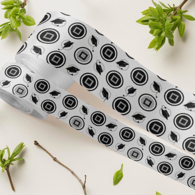 Schwarz-Silber-Graduierungs-Cap-Muster Satinband (Von Creator hochgeladen)