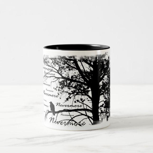 Schwarz u. Weiß Raven Nevermore Silhouette-Baum Zweifarbige Tasse (Mittel)