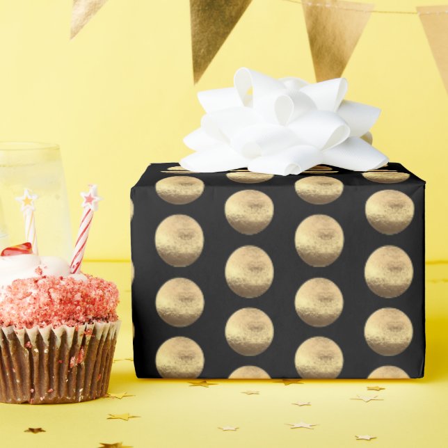 Schwarz und Gold Polka Dots Muster Eleganter Chic Geschenkpapier (Geburtstagsparty)