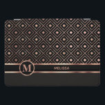 Schwarz und Rose Gold im Diamantenmuster  iPad Pro Cover<br><div class="desc">iPad Case / Cover in einem Imitat metallische Rose Gold und schwarz geometrische Muster Design bereit für Sie personalisieren mit Ihrem Monogramm - ⭐ Dieses Produkt ist 100% individuell anpassbar. Grafiken und/oder Text können hinzugefügt, gelöscht, verschoben, verändert, verändert, gedreht usw. werden.. (nur durch Klicken auf den Bereich "EDIT DESIGN") ⭐...</div>