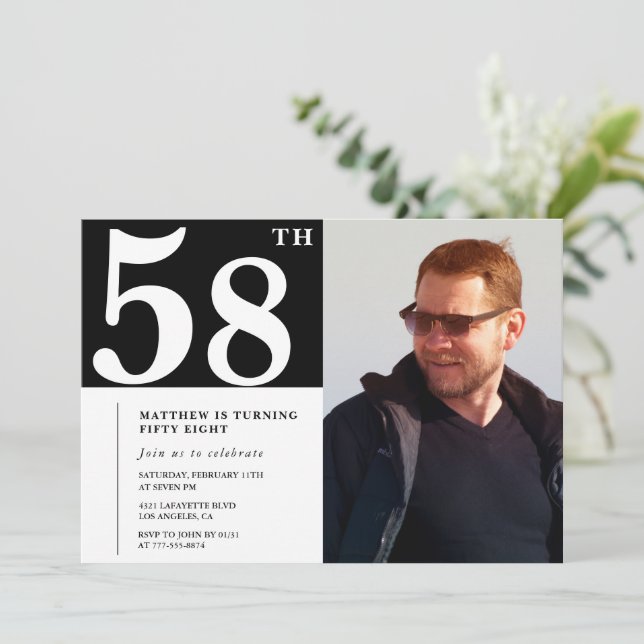 Schwarz und Weiß 58. Geburtstag Einladungen Foto (Stehend Vorderseite)