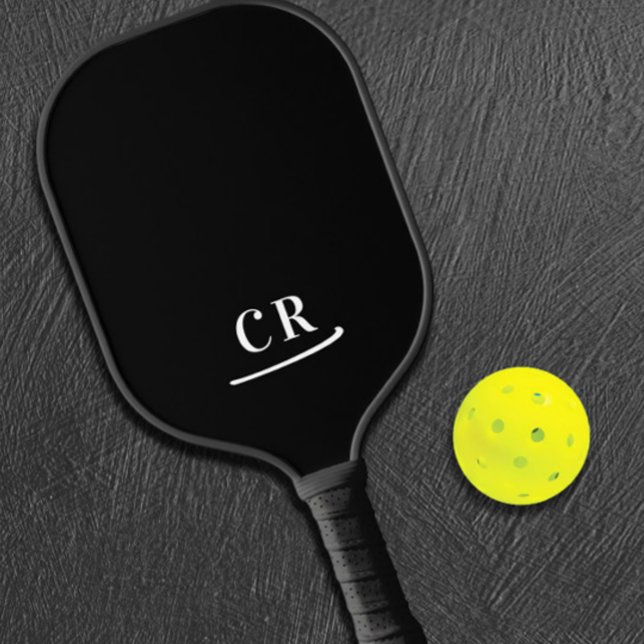 Schwarz und Weiß | Moderne Monogramm-Initialen Pickleball Schläger (Black & White | Modern Monogram Initials Pickleball Paddle)