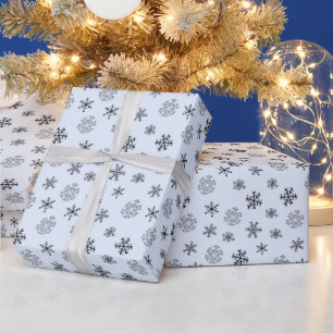 Schwarz und Weiß Moderne Schneeflocken Blau Weihna Geschenkpapier