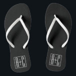 Schwarz und Weiß | Paarinitiativen Flip Flops<br><div class="desc">Perfekt für ein Doppelmonogramm oder sogar ein Logo. Vielen Dank für Ihren Einkauf!</div>