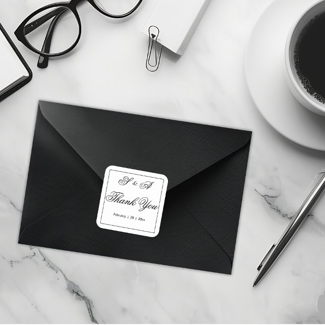 Schwarz und Weiß Vielen Dank für Ihre Hochzeit Quadratischer Aufkleber (Von Creator hochgeladen)