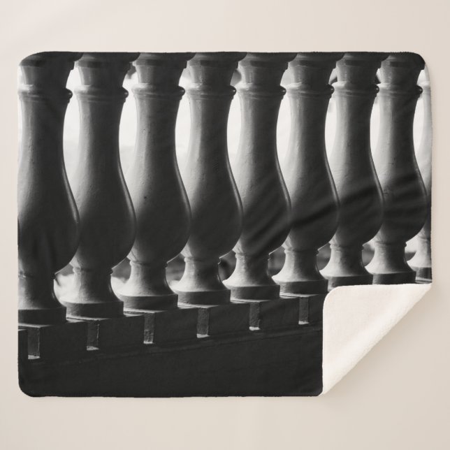 Schwarz-Weiß-Architektur Sherpadecke (Vorderseite (Horizontal))