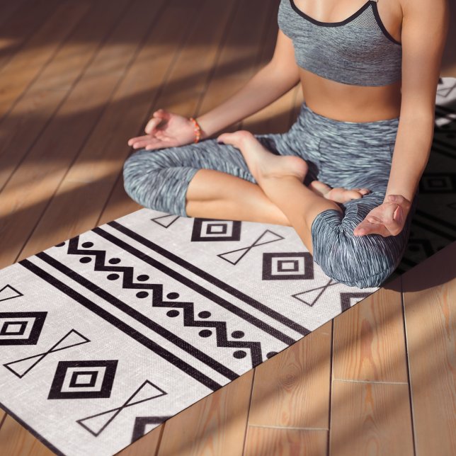 Schwarz-Weiß-Aztec Yogamatte (Von Creator hochgeladen)