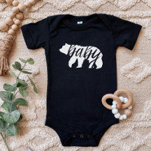 Schwarz-Weiß-Baby-Bär-passende Familie