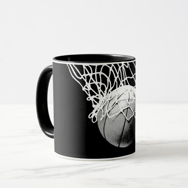Schwarz-Weiß-Basketball Tasse (Vorderseite Links)