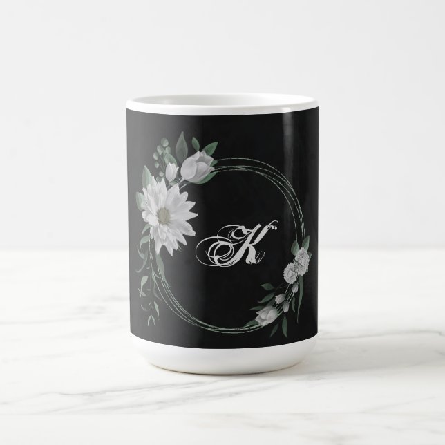 Schwarz-Weiß-Blume Kaffeetasse (Mittel)