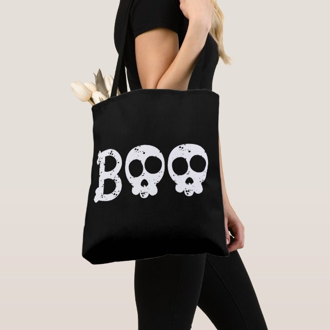 Schwarz-Weiß-Bony Skull-Boo (Von Nahem)