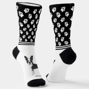 Schwarz-Weiß-Boston-Terrier mit Namen und Paare Socken
