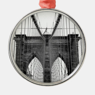 Schwarz-weiß Brooklyn Bridge New York Ornament Aus Metall