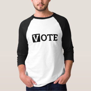 Schwarz-Weiß-Buchstaben mit schwarzer Box wählen T-Shirt