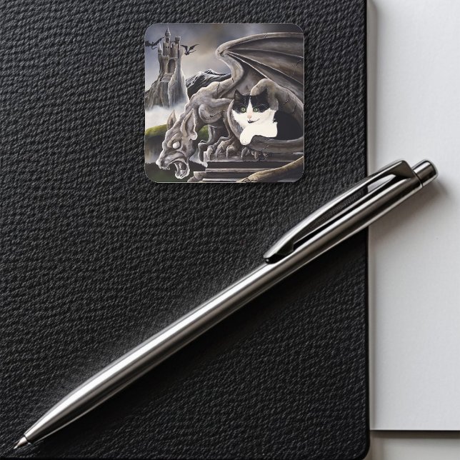 Schwarz-weiß Cat Gargoyle Quadratischer Aufkleber (Von Creator hochgeladen)