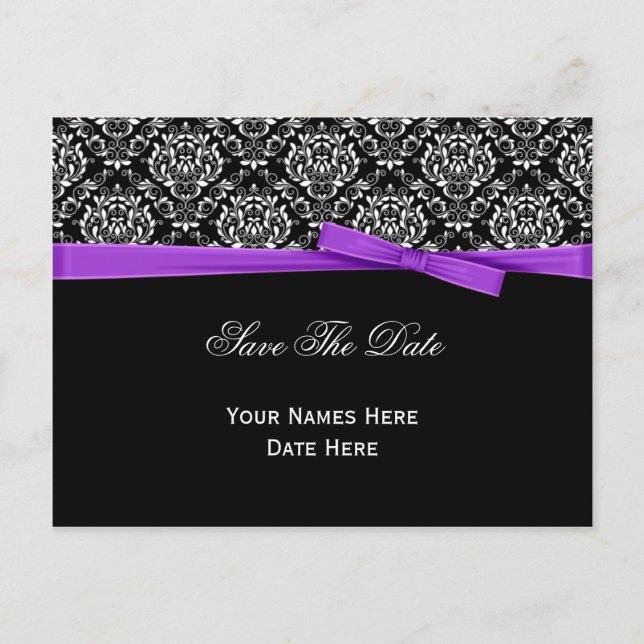 Schwarz-weiß Damask Lila Bow Ribbon Save the Date Ankündigungspostkarte (Vorderseite)