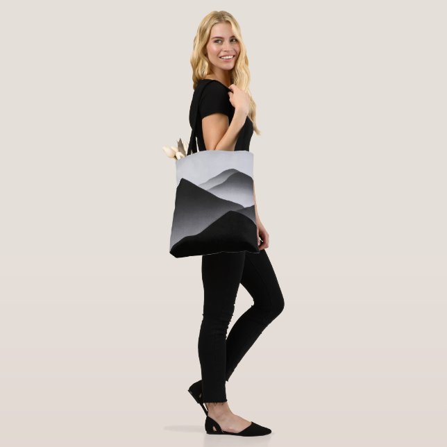 Schwarz-Weiß-Design (Am Model)