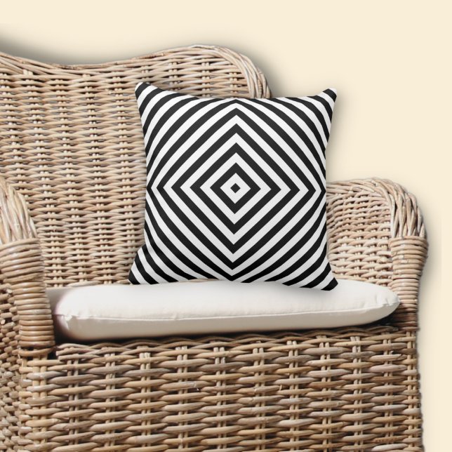 Schwarz-Weiß-Diamantmuster Kissen (Black & White Nested Diamond Pattern Throw Pillow, Dining Room)