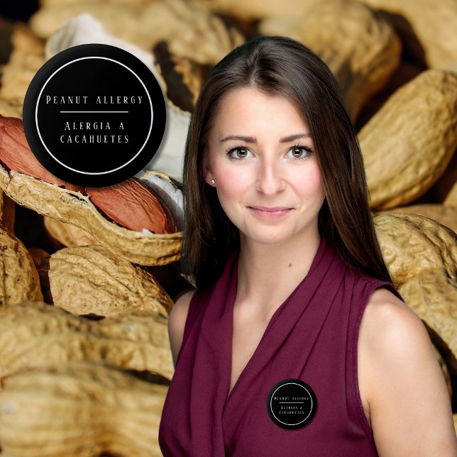 Schwarz-Weiß-Erdnussallergie Button (Bilingual Peanut allergy warning button. Spanish. multilingual project)