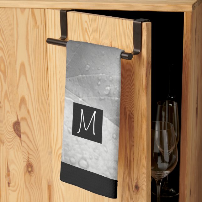 Schwarz-Weiß-Foto von Blätter der Weintraube Anfän Geschirrtuch (Drittel gefaltet)