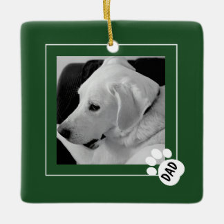 Schwarz-Weiß-Foto von süßem Hund Papa Pfote Grün Keramikornament