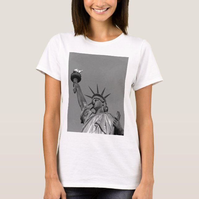 Schwarz-Weiß-Freiheitsstatue New York T-Shirt (Vorderseite)