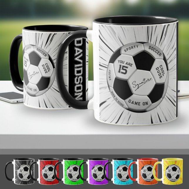 Schwarz Weiß Fußball Custom Alter Name Geburtstag  Tasse (Von Creator hochgeladen)