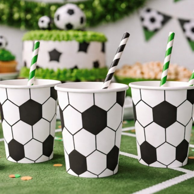 Schwarz-Weiß-Fußball-Geometrisches Muster  Pappbecher (Von Creator hochgeladen)