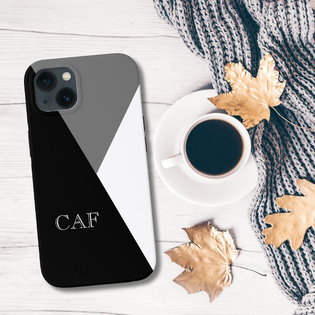 Schwarz-Weiß-Geometrie in Monogramm Minimalistisch Case-Mate iPhone Hülle (Monogrammed initials Black, White Gray Geometric Triangles iPhone case)