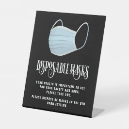 Schwarz-Weiß-Geschäftssicherheit tragen eine Maske Sockelschild