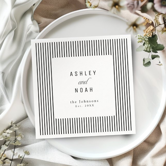Schwarz-weiß gestreifte Eleganz Hochzeit Serviette (Black & White Striped Elegance Classy Wedding Napkins)