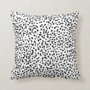 Schwarz-Weiß-gestrichene dalmatinische Flecken Kissen
