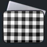 Schwarz-Weiß Gingham-Muster Laptopschutzhülle<br><div class="desc">Schwarze, weiße und graue Quadrate bilden einen fett kontrollierten karierten. Das schwarz-weiße Gingham-Muster wurde von Grund auf erstellt. Das Weiß ist transparent, sodass Sie es ändern können, wenn Sie möchten. Klicken Sie einfach auf den Knopf "Anpassen" und wählen Sie dann in der Sidebar die Option "Printed Background Color" aus. Wenn...</div>