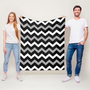 Schwarz-weiß-graues Chevron-Druckmuster Fleecedecke